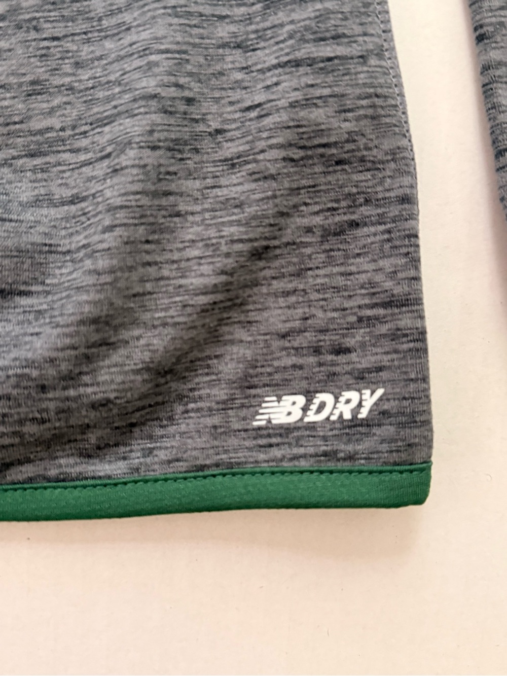 New Balance NB Dry 1/2 Zip Pullover Gray Green Thumbholes Women’s M - Picture 7 of 11